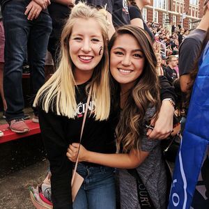 Meet your Posher, Lauren